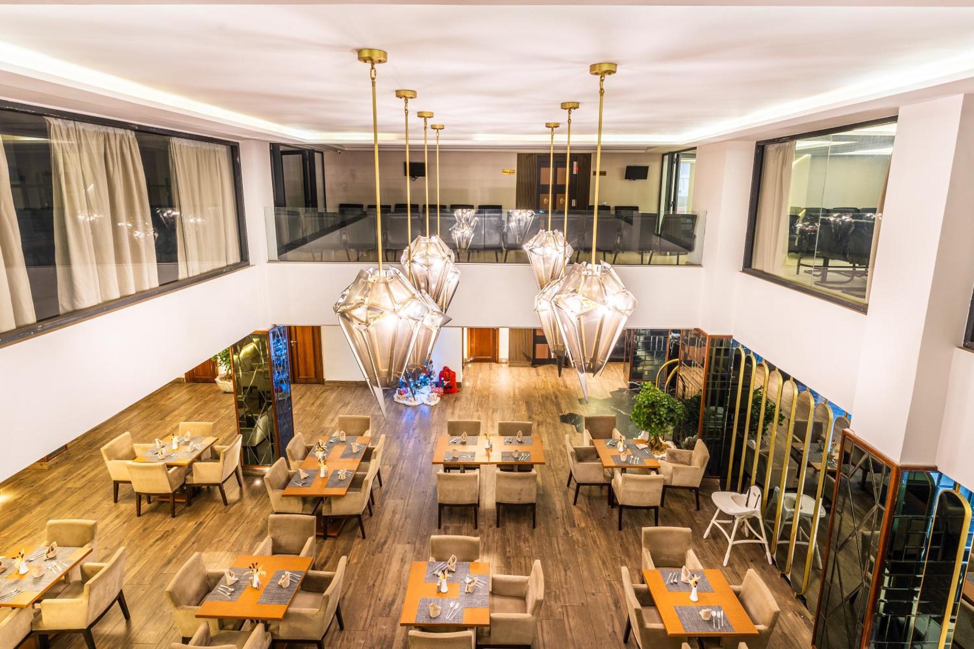 One Hotel Casablanca Exteriör bild The restaurant